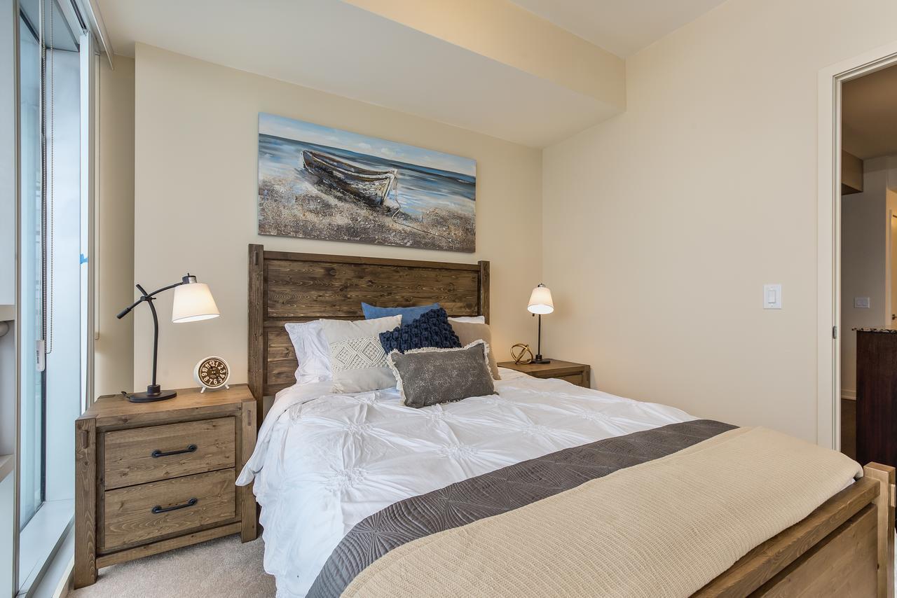 Upscale 3-Bedroom With Gorgeous Lake View Toronto Dış mekan fotoğraf